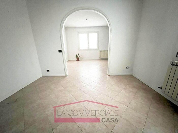 Casa quadrilocale in vendita in Piazza Pio X, Mogliano Veneto