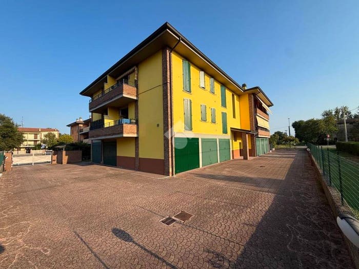 Appartamento trilocale in vendita in Via Magrini, Gattatico