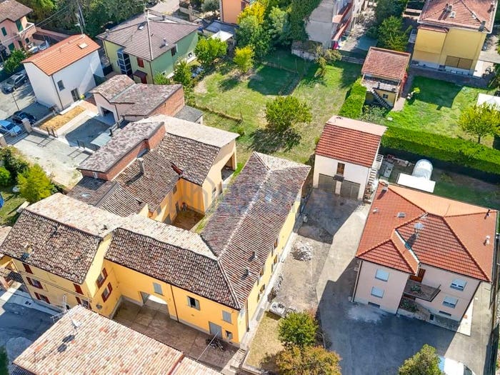 Casa con 6 locali in vendita in Via Antonio Gramsci, Centro, San Polo d'Enza