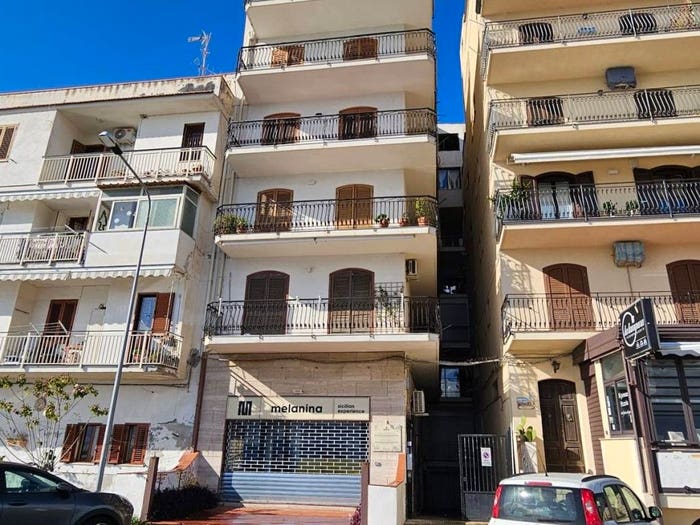 Appartamento quadrilocale in vendita in Lungomare Tysandros, Centro, GiardiniNaxos