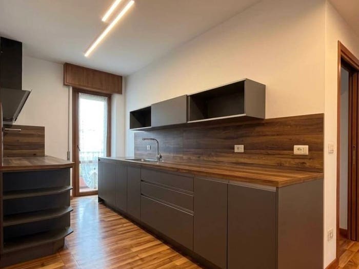 Appartamento trilocale in vendita in Via Giovanni Battista Scalabrini, Camerlata Rebbio, Como