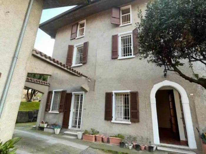 Casa con 6 locali in vendita in Via San Pietro, Entroterra, Desenzano del Garda