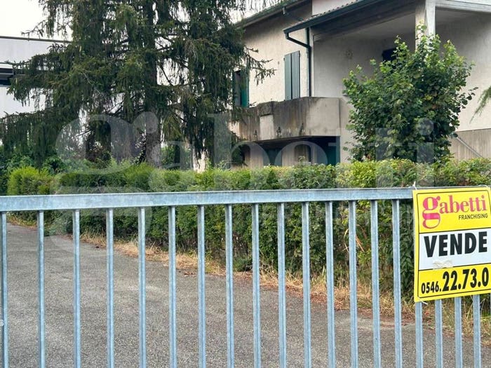 Appartamento con 5 locali in vendita in Solarolo