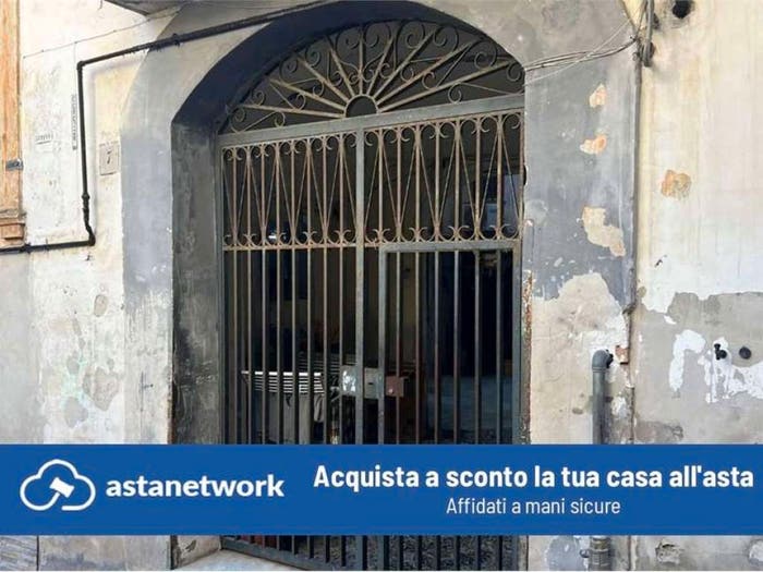 Appartamento con 5 locali in vendita in Gradini Cinesi, Sanità, Napoli