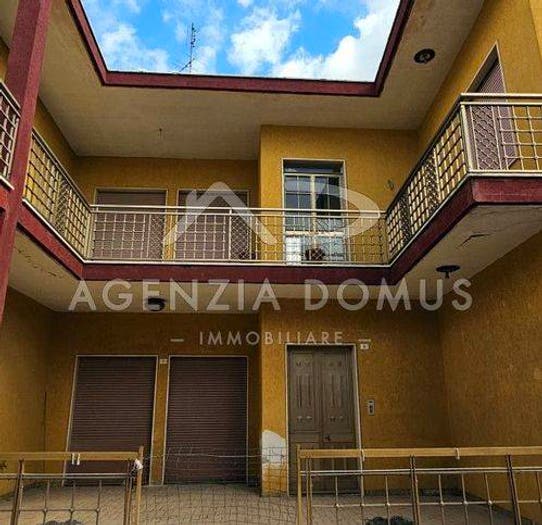 Casa con 6 locali in vendita in Via Principe Di Napoli, Centro, Racale