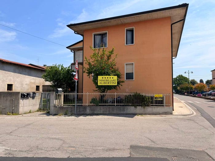 Appartamento bilocale in vendita in Via San Martino, Beccacivetta Azzano, Castel d'Azzano
