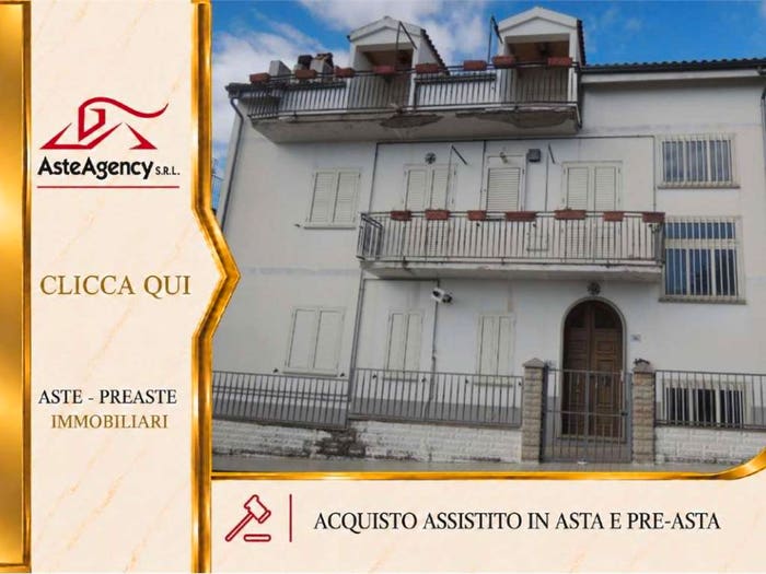 Appartamento con 6 locali in vendita in Via Roma, Noepoli