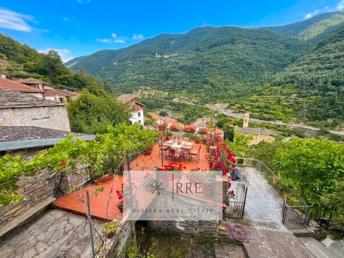 Casa con 5 locali in vendita in via Costa FrazLavina, Lavina, Rezzo