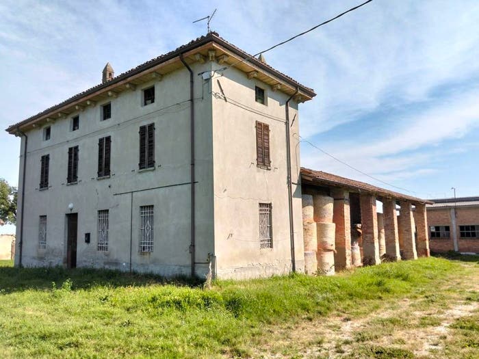 Casa con 6 locali in vendita in Strada Rivasso, Agazzano