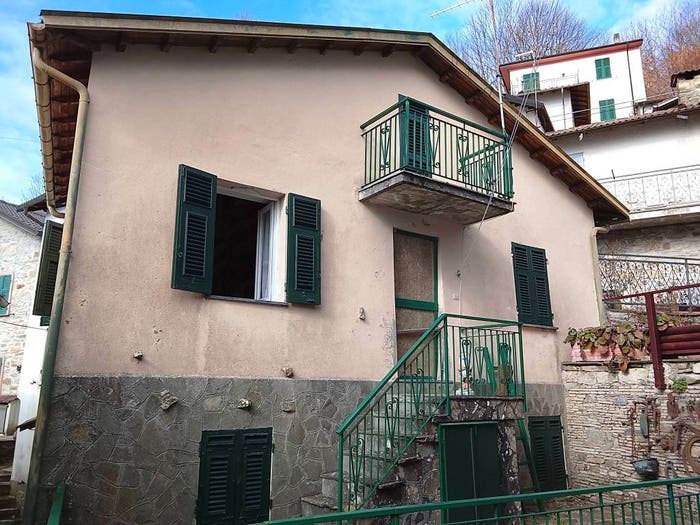 Appartamento quadrilocale in vendita in Località Vicosoprano, Vicosoprano, Rezzoaglio
