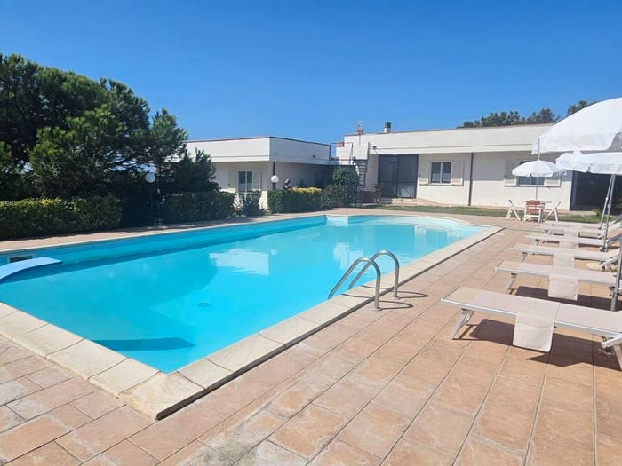 Casa con 6 locali in vendita in Via dell'Erica, Baia Domizia, Cellole