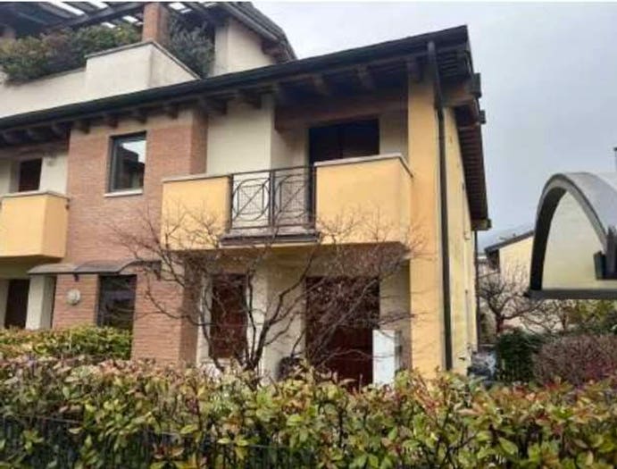 Appartamento quadrilocale in vendita in Via tecchio, Montecchio Maggiore Alte Ceccato, Montecchio Maggiore