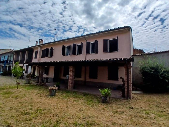 Casa con 5 locali in vendita in Centro, Mortara