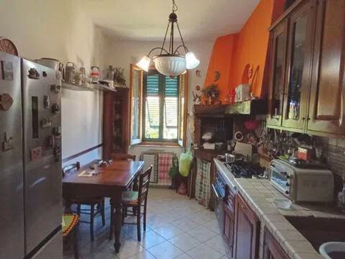 Appartamento quadrilocale in vendita in Via Vittorio Veneto, Centro, Gambassi Terme