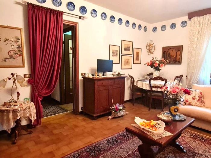 Appartamento quadrilocale in vendita in CASTEGGIO VIA VIGORELLI, Centro, Casteggio