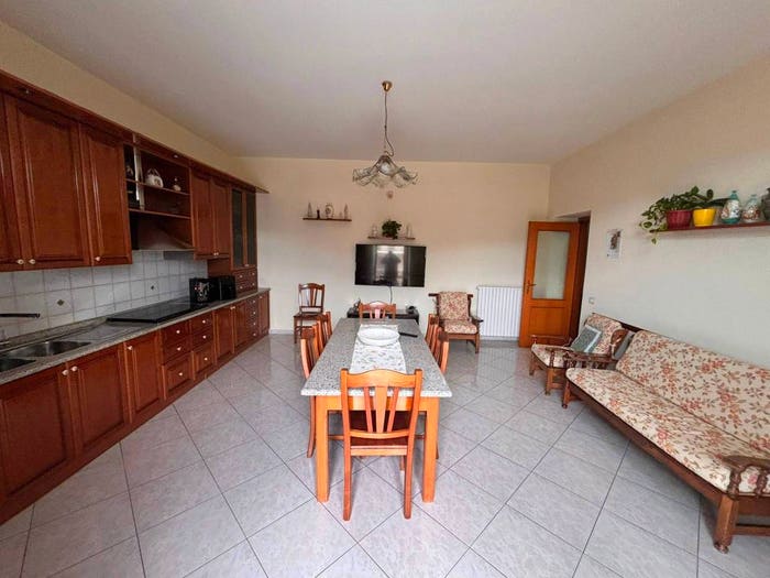 Casa con 6 locali in vendita in Via Roma, Piano, Montoro