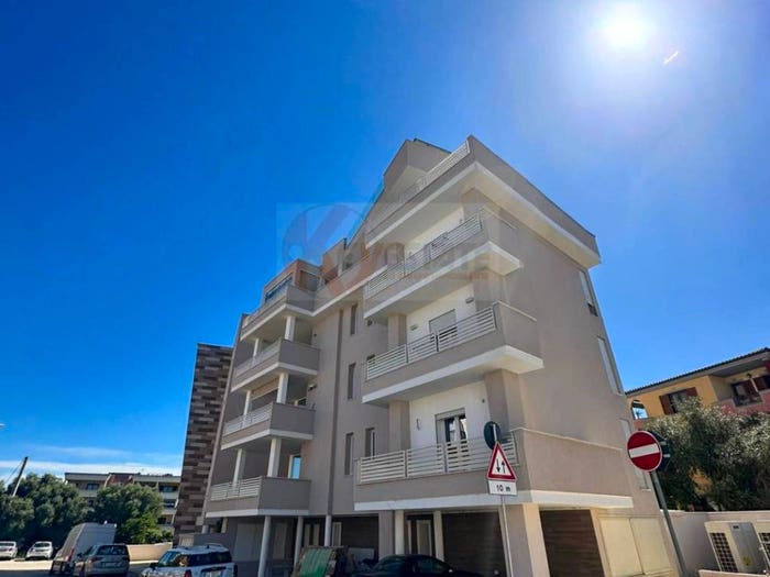 Appartamento trilocale in vendita in Via Labriola, Viale Aldo Moro Ospedale Vecchio, Olbia