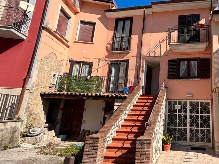 Appartamento trilocale in vendita in Via Roma, Centro, Monteforte Irpino