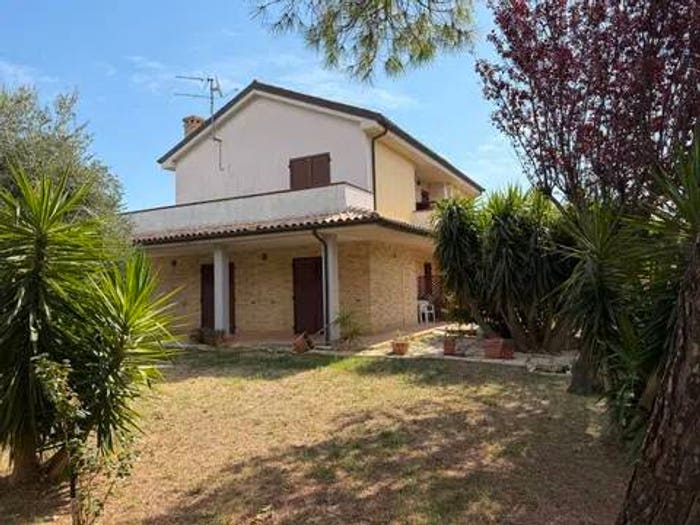 Casa con 6 locali in vendita in Via Delle Ginestre, Montarice S Maria in Potenza, Porto Recanati