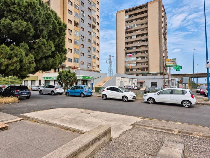 Appartamento trilocale in vendita in Viale Librino, Librino Zia Lisa, Catania