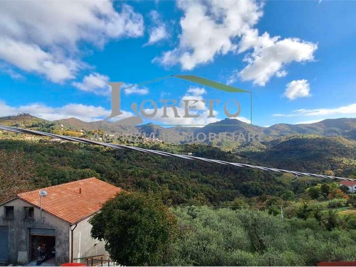 Appartamento con 5 locali in vendita in località mereta, Castiglione Chiavarese