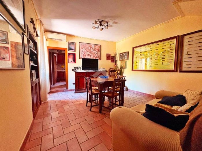 Casa con 6 locali in vendita in Vicolo Chiuso, Centro, Gualdo Tadino
