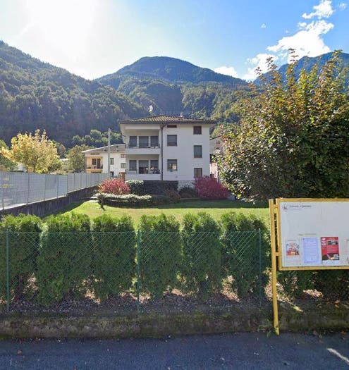 Casa bilocale in vendita in Via Singelle, Cedrasco