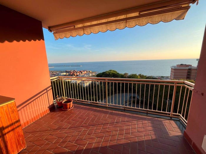 Appartamento con 5 locali in vendita in Via Piero Calamandrei, Voltri, Genova