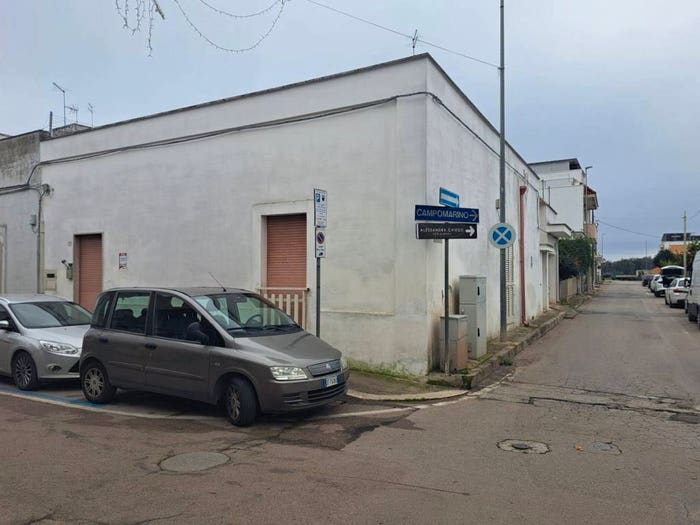 Casa con 6 locali in vendita in Via Strascinata, Centro, Maruggio
