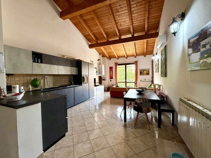 Appartamento quadrilocale in vendita in Via San Vitale Ovest, Medicina