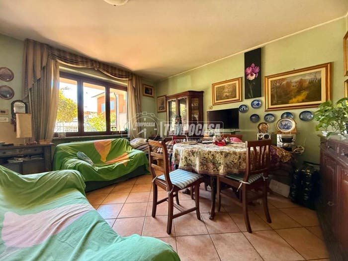 Casa con 6 locali in vendita in Via Beppe Fenoglio, Centro, Ciriè