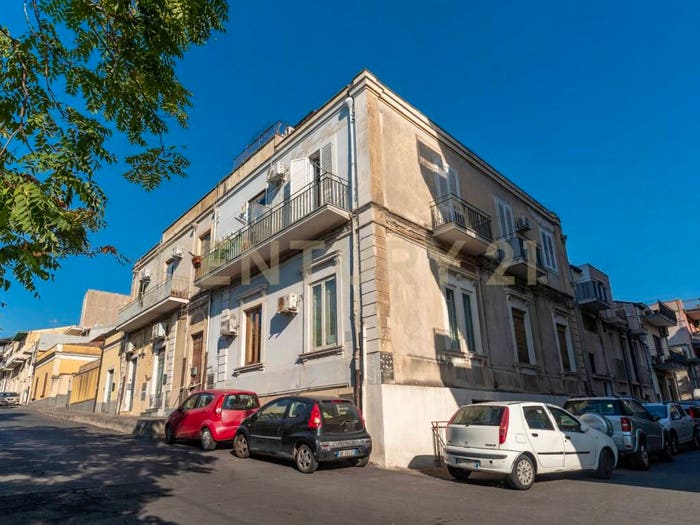 Appartamento trilocale in vendita in Via Pietro Abbadessa, Barriera Leucatia, Catania