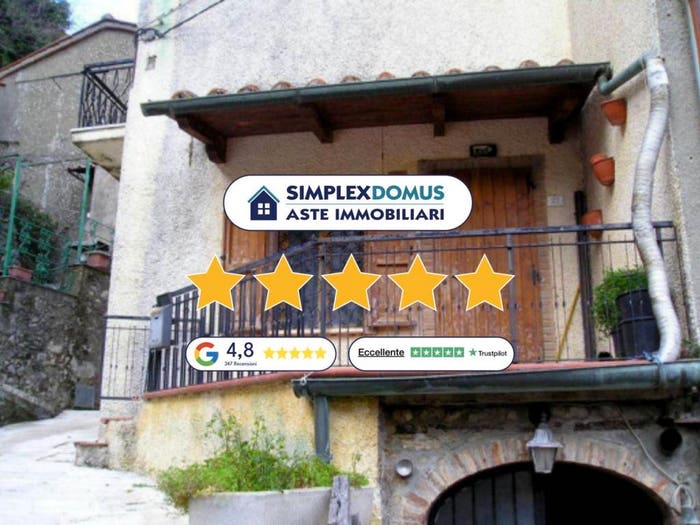 Appartamento trilocale in vendita in Via Due Sentieri, Centro, Castiglione d'Orcia