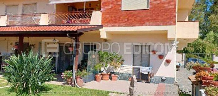 Appartamento con 6 locali in vendita in via Civitavecchia, Fortuna Corvo, Catanzaro