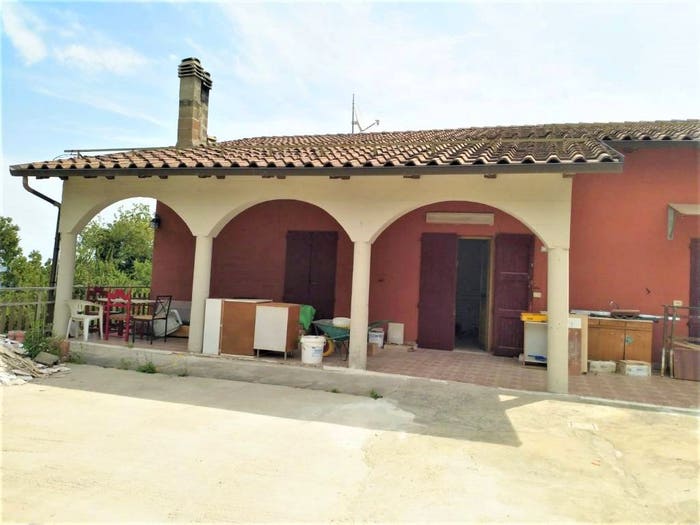 Casa con 6 locali in vendita in LOIANO SABBIONI, Loiano