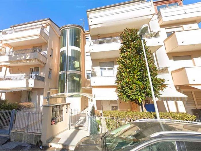 Appartamento quadrilocale in vendita in viale Quiliano, Parco, Riccione