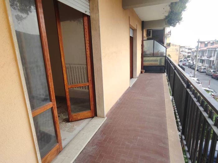 Appartamento quadrilocale in vendita in Corso Italia, Centro, Giarre
