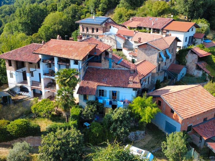 Casa con 6 locali in vendita in Cantone Olzera Inferiore, Curino