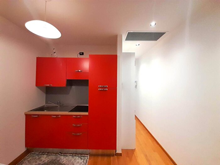 Appartamento bilocale in vendita in Viale Regina Margherita, Rimini