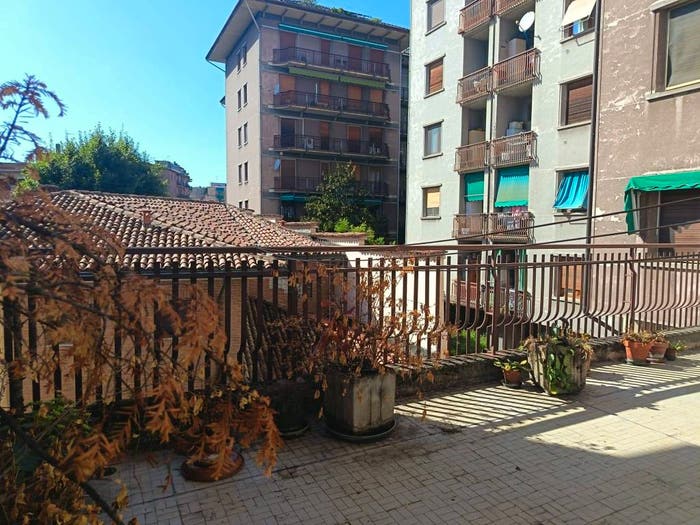 Appartamento trilocale in vendita in Viale della Libertà, Stazione Ticinello, Pavia