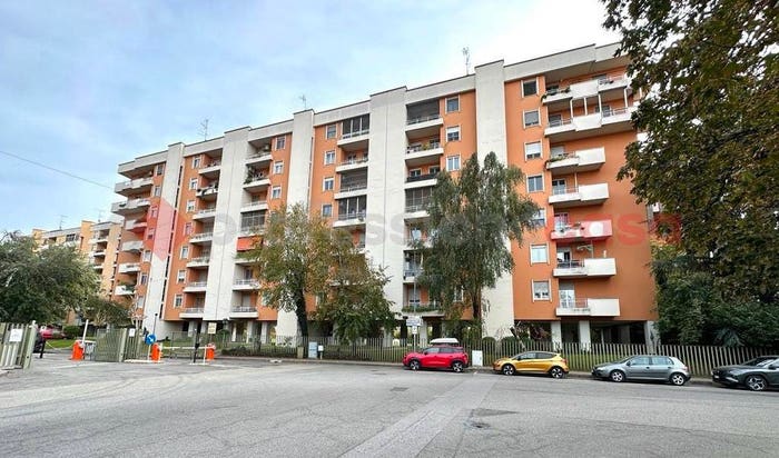 Appartamento quadrilocale in vendita in Via Sporting Mirasole, Noverasco Sporting Mirasole, Opera