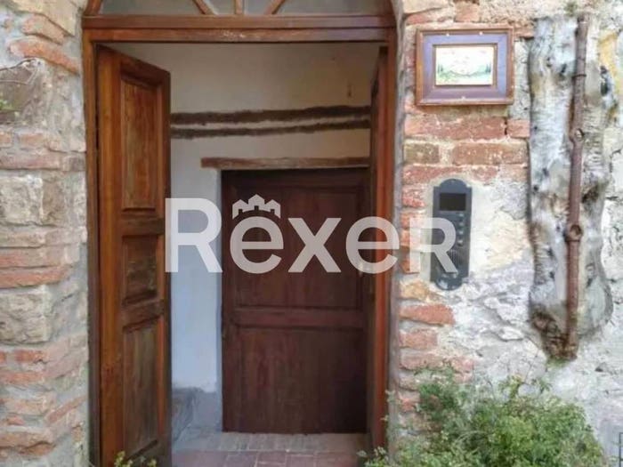 Appartamento con 6 locali in vendita in Via Umberto I, Monteverdi Marittimo