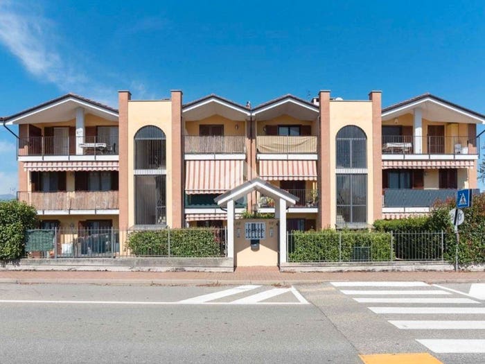 Appartamento quadrilocale in vendita in Via delle Scuole, Centro, San Carlo Canavese