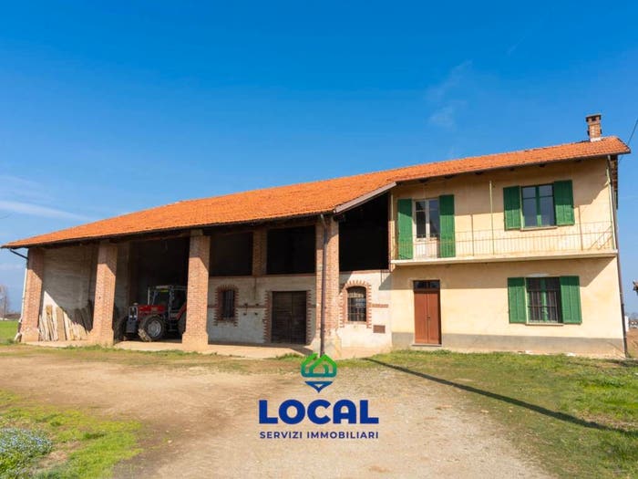 Casa con 5 locali in vendita in Via Roero, Ronchi, Cuneo
