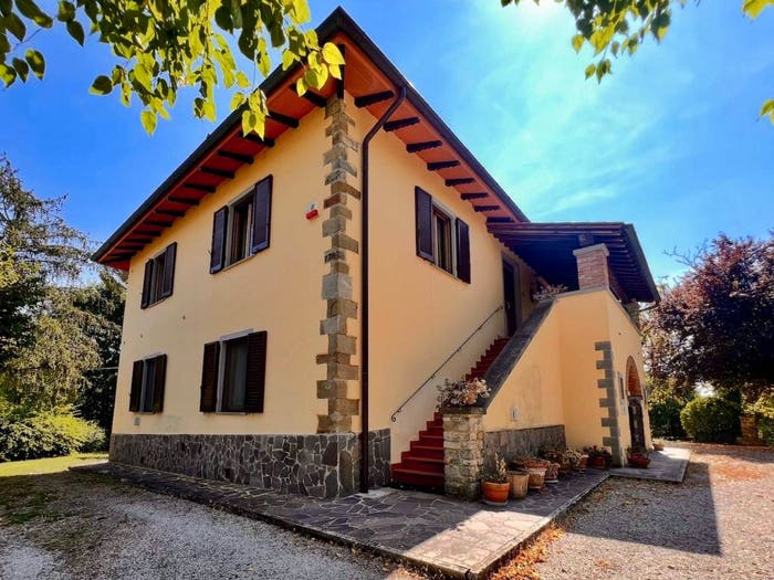 Casa con 6 locali in vendita in Strada Vicinale del Colcello, Monterchi