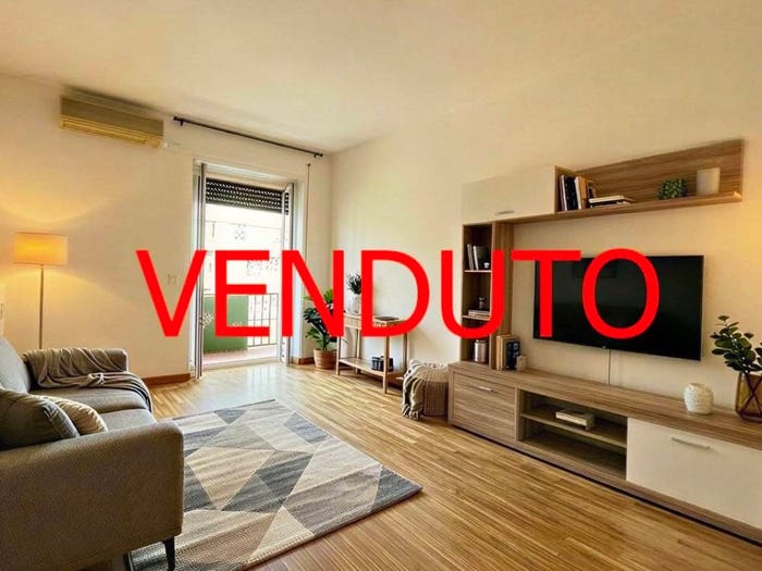 Appartamento trilocale in vendita in Corvetto, Milano