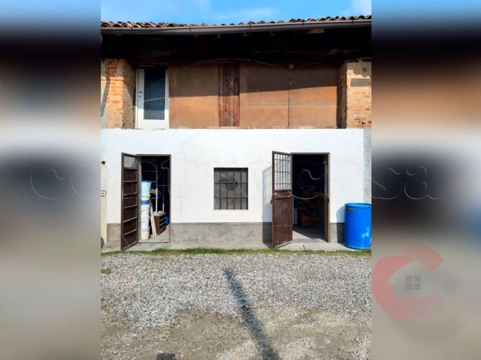 Casa bilocale in vendita in Via Cairoli, Centro, Magenta