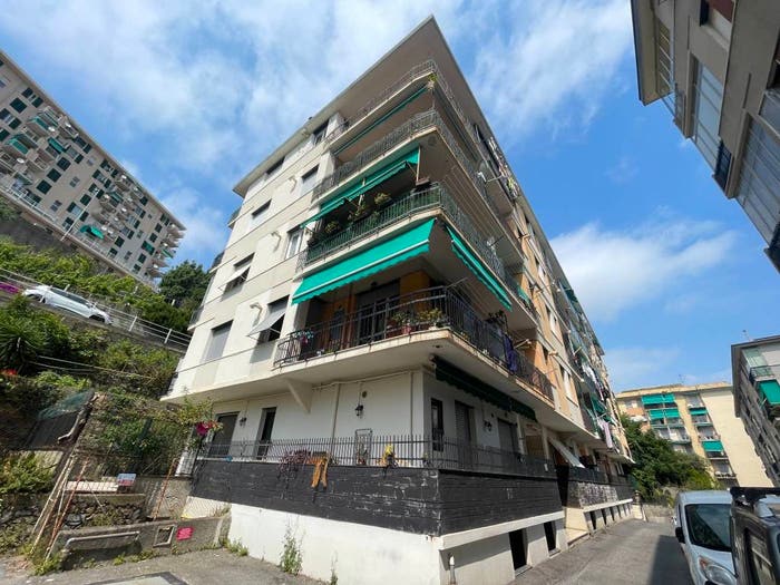 Appartamento trilocale in vendita in Via Diano Marina, Pra', Genova