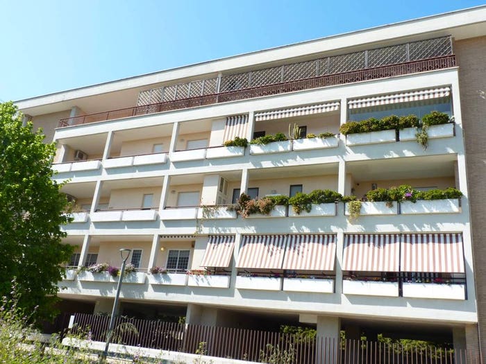Appartamento trilocale in vendita in Piazza Monsignor Lionello Berti, Acilia, Roma