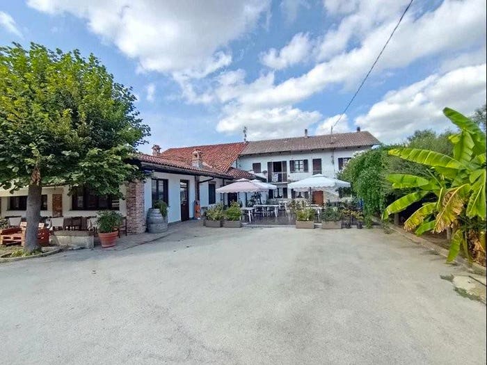 Casa con 6 locali in vendita in Lequio Tanaro